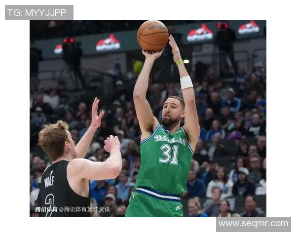 克莱汤普森三分球命中数突破2809超越利拉德独占NBA历史第四位 克莱汤普森三分球命中数突破2809超越利拉德独占NBA历史第四位